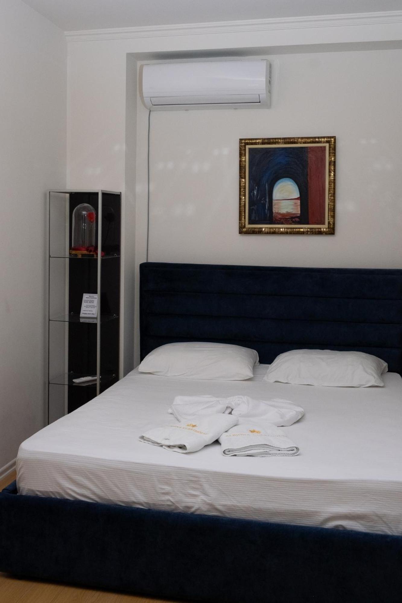 Albjona Guesthouse 地拉那 外观 照片